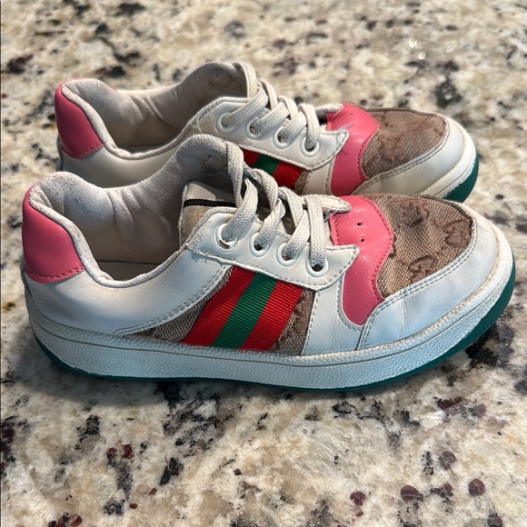 Kids Gucci Pink and beige sneakers!